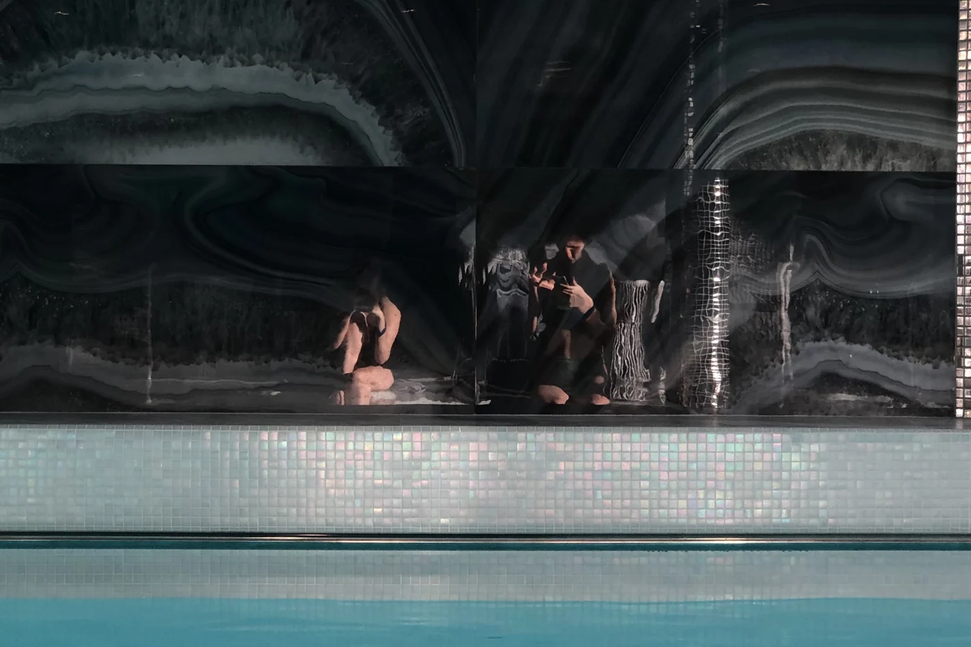 Закрытый подогреваемый бассейн SPA-комплекса «Круиз» в Адлере